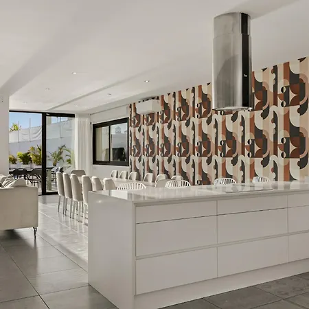 Karat Esmeralda Villa