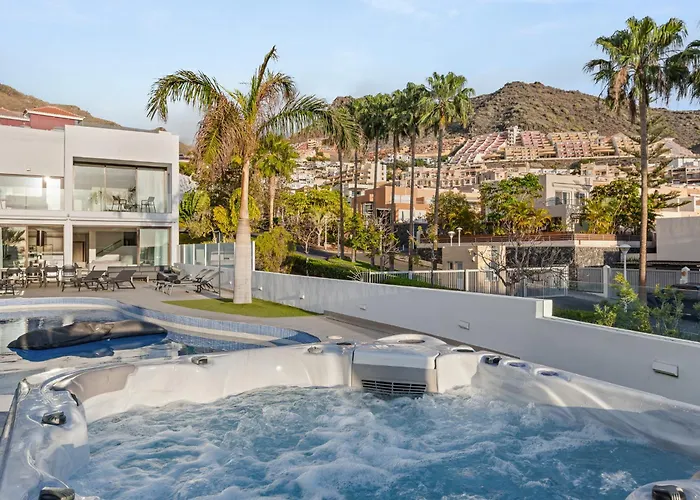 Karat Esmeralda Villa *