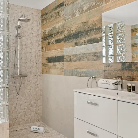 Вілла Karat Esmeralda Адехе