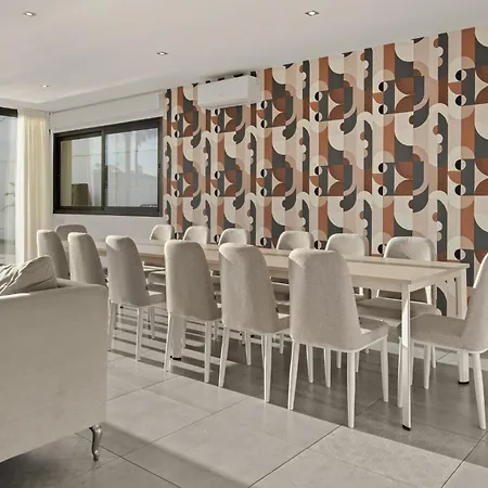 Вілла Karat Esmeralda *